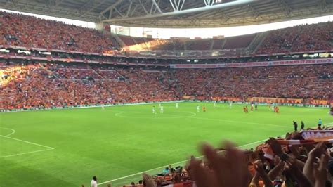 Haftasında antalyaspor ile galatasaray karşı karşıya geldi. Galatasaray - Antalyaspor | Lukas Podolski'nin golünden sonra Türk Telekom Arena.. - YouTube