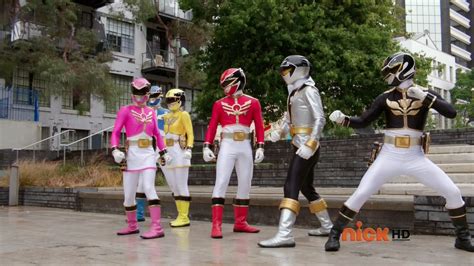 My Shiny Toy Robots Series REVIEW Power Rangers Super Megaforce