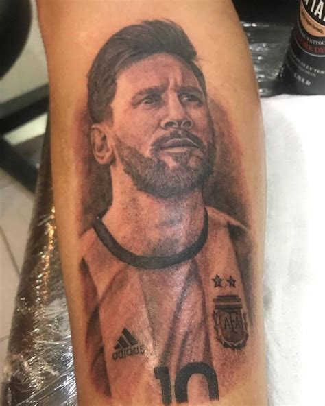Lista 104 Imagen Tatuajes De Messi Para Hacerse Mirada Tensa