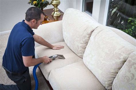 Comment nettoyer un canapé en tissu Conseils et astuces Super Déco