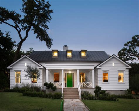 Or, if you want white siding, then white board and batten siding made from metal materials is a trending option right now. Metal Roof White House Design Ideas & Remodel Pictures | Houzz