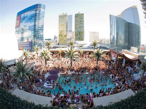 6 Nightclubs And Bars That Will Fulfil Your Wildest Vegas Dreams And