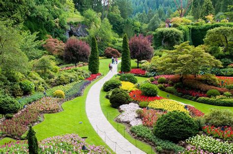 3 Gorgeous Landscapes to Visit at Butchart Gardens
