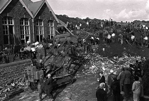 The Crown Inside Aberfan Disaster And Effect On Queen Elizabeth