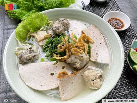 Tasty Vietnamese Pork Ball Noodle Soup Bún Mọc