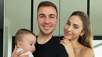 Vater-Sohn-Zeit: Mario Götze teilt süßes Foto mit Baby Rome | Promiflash.de