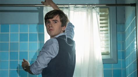 Comment Bates Motel A Totalement Réinterprété La Célèbre Scène De La