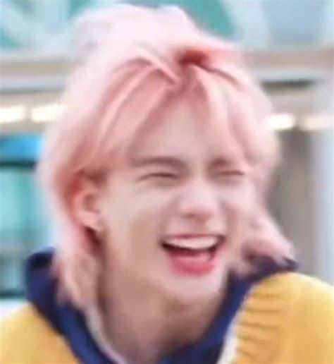 Hyunjin Pink Hair Skz Code Time Out Pink Short Hair Blonde With Pink Two Color Hair
