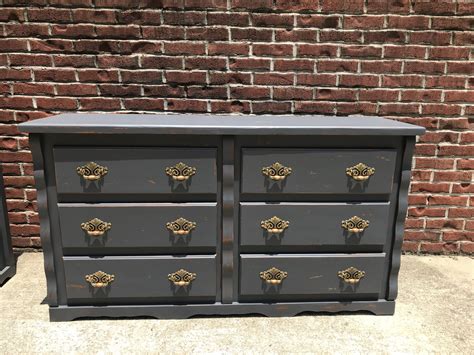 Maybe you would like to learn more about one of these? Pretty solid wooden 6 drawer chest. Painted Queenstown ...