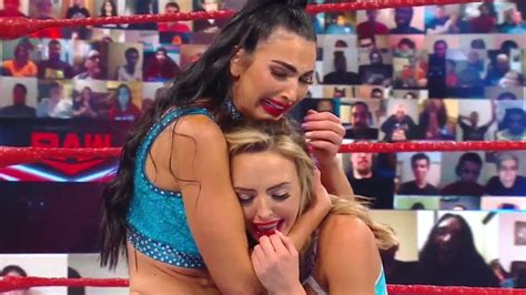 WWE Force The IIconics To Split Up After Losing Match On Monday Night