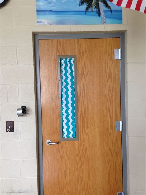 Classroom Door And When It Comes To Classroom Doors Some Schools Go Crazy With Decorationsu2014and