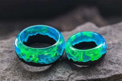 Wedding Pair Rings Jewelry Set Wood Resin Ring Polar Night Etsy Resin Ring Unique Ring