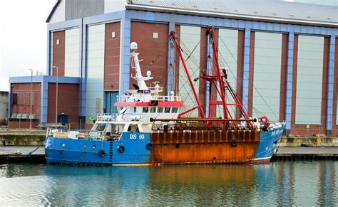 Albion Scallop Trawler Albion Ds10 Moored In Shoreham Ha Flickr