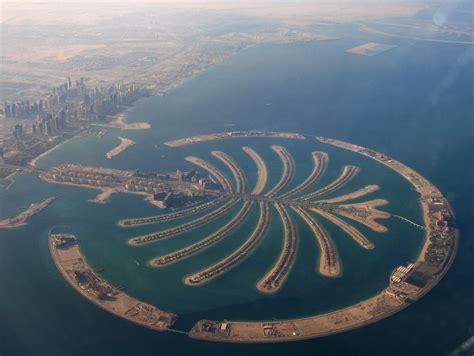 The Man Made Island Of Dubai Sjc100 Islands As Metaphors