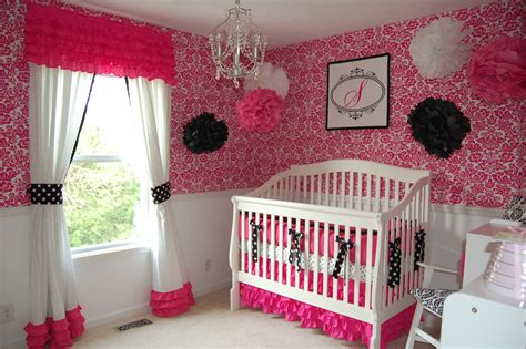 Pour peaufiner la décoration de chambre de bébé, rien de tel donc que des. photo-decoration-décoration-chambre-de-bébé-fille-9.jpg