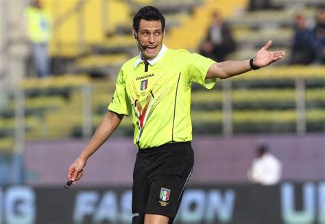 Il tecnico dell'inter è stato rimproverato dal fischietto designato per la sfida con l'atalanta e dopo appena dieci minuti. Reggina, l'arbitro Mariani 'promosso' in Serie A ...