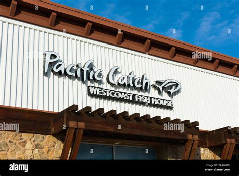 Pacific Catch Westcoast Fish House Restaurant Exterior Stock Photo Alamy