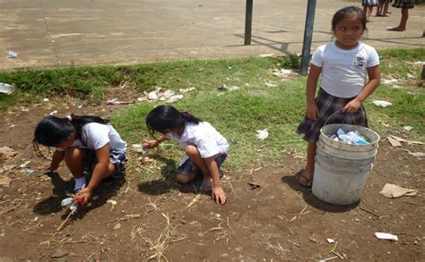 Escuela Oficial Rural De Niñas Tierras Del Pueblo Campaña De Limpieza Y Reciclaje