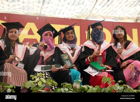 Gold Medalist Students Of Karachi University In A Group Photo On The