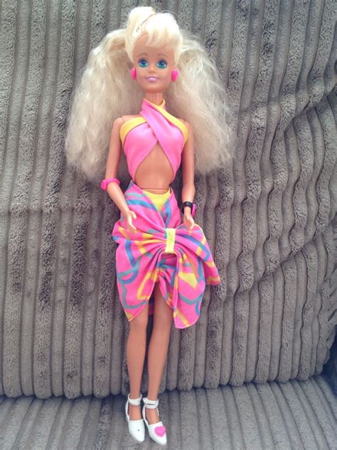 Hot Looks Hasbro Sindy 1991 Re Vamped Barbie Juguetes