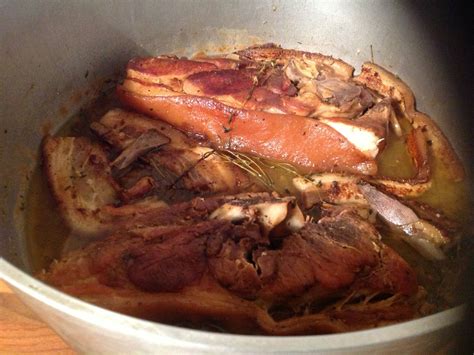 Épaule de porc rôtie au thym Recette de Épaule de porc rôtie au thym