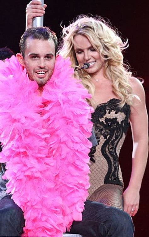 Lap Dance At Concert In La Britney Spears Photo 23128257 Fanpop