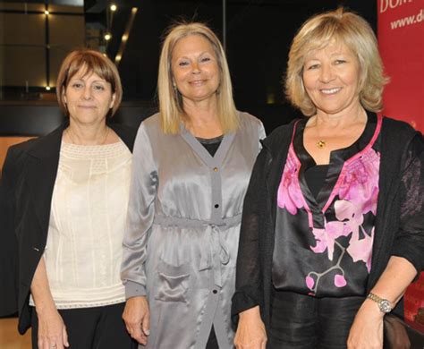 © 2021 i edite estrela | all right reversed. Fotos: Edite Estrela lança dicionário sobre Língua Portuguesa