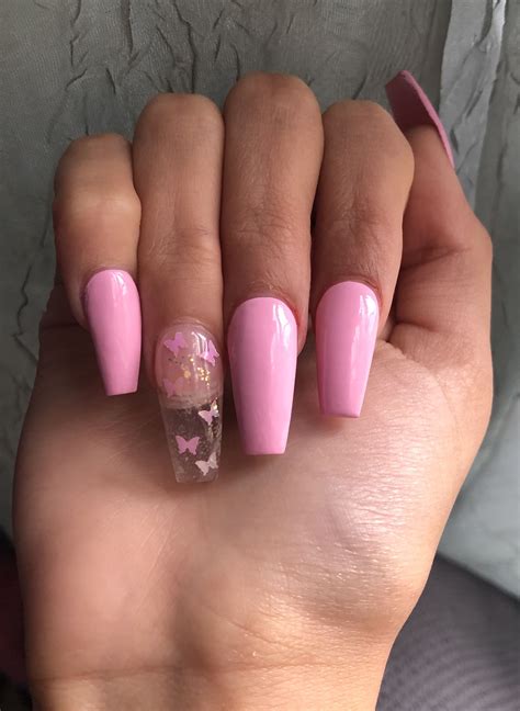 Butterflies 🦋 Pretty Pink Nails Pinkvibes 🏹💗 Pink Nails Pink Nail