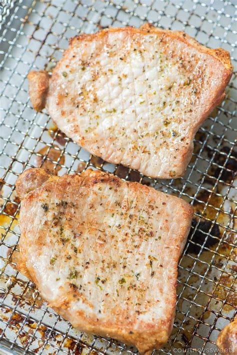 Heat air fryer to 400ºf, and cook until golden brown and pork is cooked to desired temperature, about 10 minutes for medium or. air fryer pork chop recipe | Air fryer pork chops, Air ...