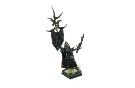 Warhammer Fantasy Limited Edition Dark Elf Army Standard Whtreasury