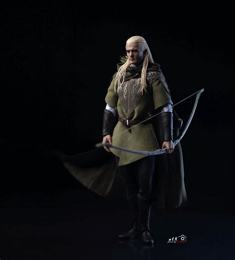 Asmus Toys The Lord Of The Rings Legolas 16 Scale Figure Figround