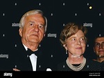 Bundespräsident Richard von Weizsäcker mit Ehefrau Marianne, circa 1990 ...