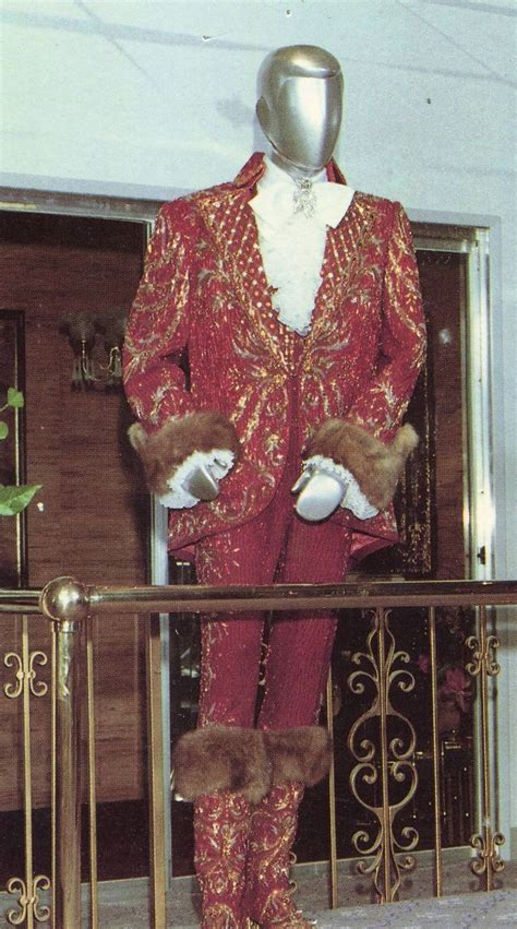 Liberace At Museum In Las Vegas King Costume Clothes Design Fashion