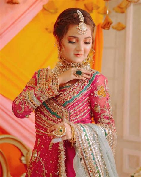 Tiktok Star Rabeeca Khan Looking Gorgeous In Her Latest Bridal Photoshoot Showbiz Pakistan