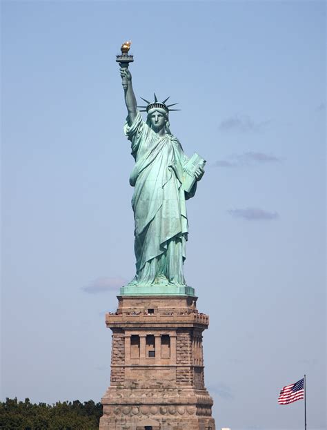 The Statue Of Liberty 4k Phone Hd Wallpaper