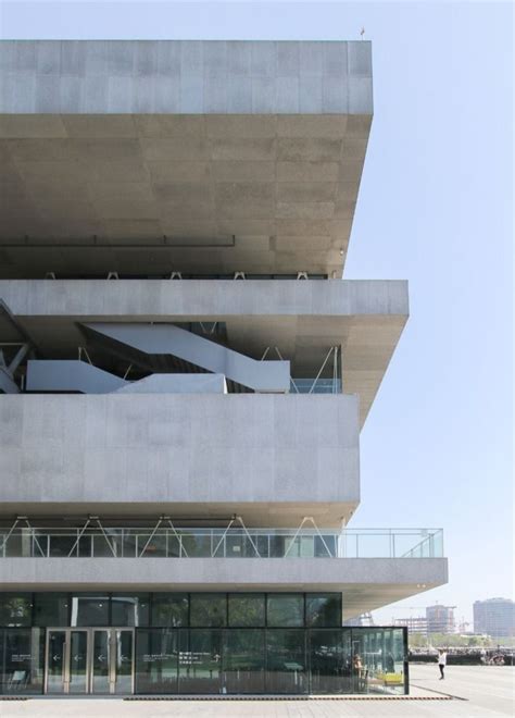 Gallery Of Atelier Deshaus Shanghai Modern Art Museum Through The Lens