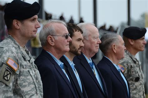 Medal Of Honor Recipients Visit Post Article The United States Army