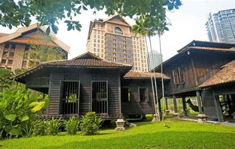 Lokasi kejadian ialah di singapura. 10 Tempat Wisata Kuala Lumpur yang Belum Banyak Dikenal ...