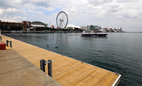 New boat dock opens at Navy Pier, free this weekend - Chicago Tribune