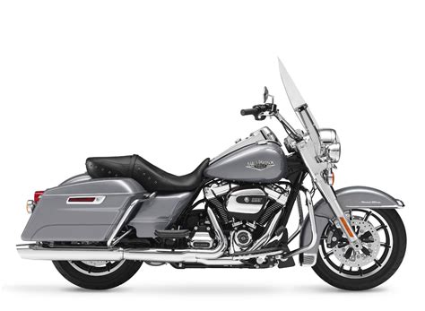 I read it gets 45 mpg. 2017 Harley-Davidson Road King Buyer's Guide | Specs & Price