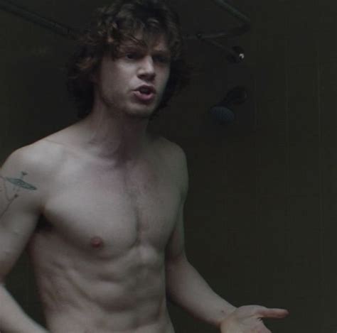 Evan Peters In 2022 Evan Peters Evan Peters American Horror Story Evan