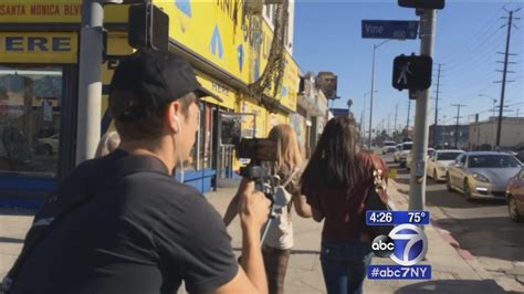 tangerine filmmaker shoots entire movie with iphone