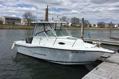We did not find results for: 1999 Seaswirl 21 foot cuddy cabin hardtop 175 Johnson ...