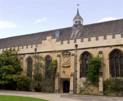 St Johns College Oxford Footprints Tours