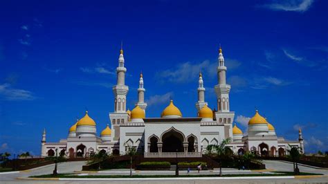 Sultan Haji Hassanal Bolkiah Masjid The Largest Mosque In The