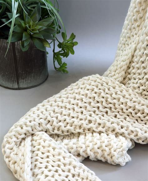 The subreddit for the voluptuous youtube star luca (theonlyluca). Oscar Oliver Luca Chunky Knit Throw & Reviews - Bedding Collections - Bed & Bath - Macy's