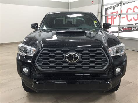 Passing maneuvers are a breeze in this tacoma, but i'd be hesitant to tow or haul anywhere near its limits as the engine would likely get out of breath in a hurry. New 2020 Toyota Tacoma TRD Sport 4 Door Pickup in Sherwood ...