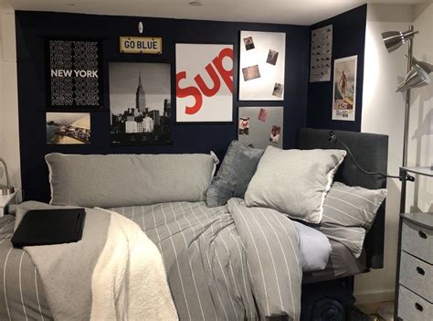 easy ways to make a guy s dorm room look great in 2019 guy dorm rooms cool dorm rooms guy dorm