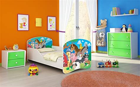 Wann sollten kinder ein bett ohne gitterstäbe bekommen? Ab wann kein Gitterbett mehr fürs Kind?