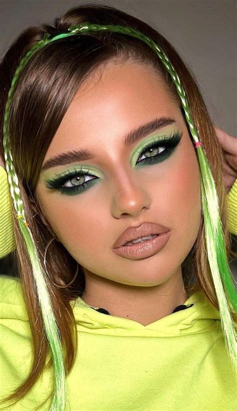 42 Summer Makeup Trends And Ideas To Look Out Emerald Neon Green